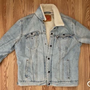 Levi’s vintage sherpa jacket